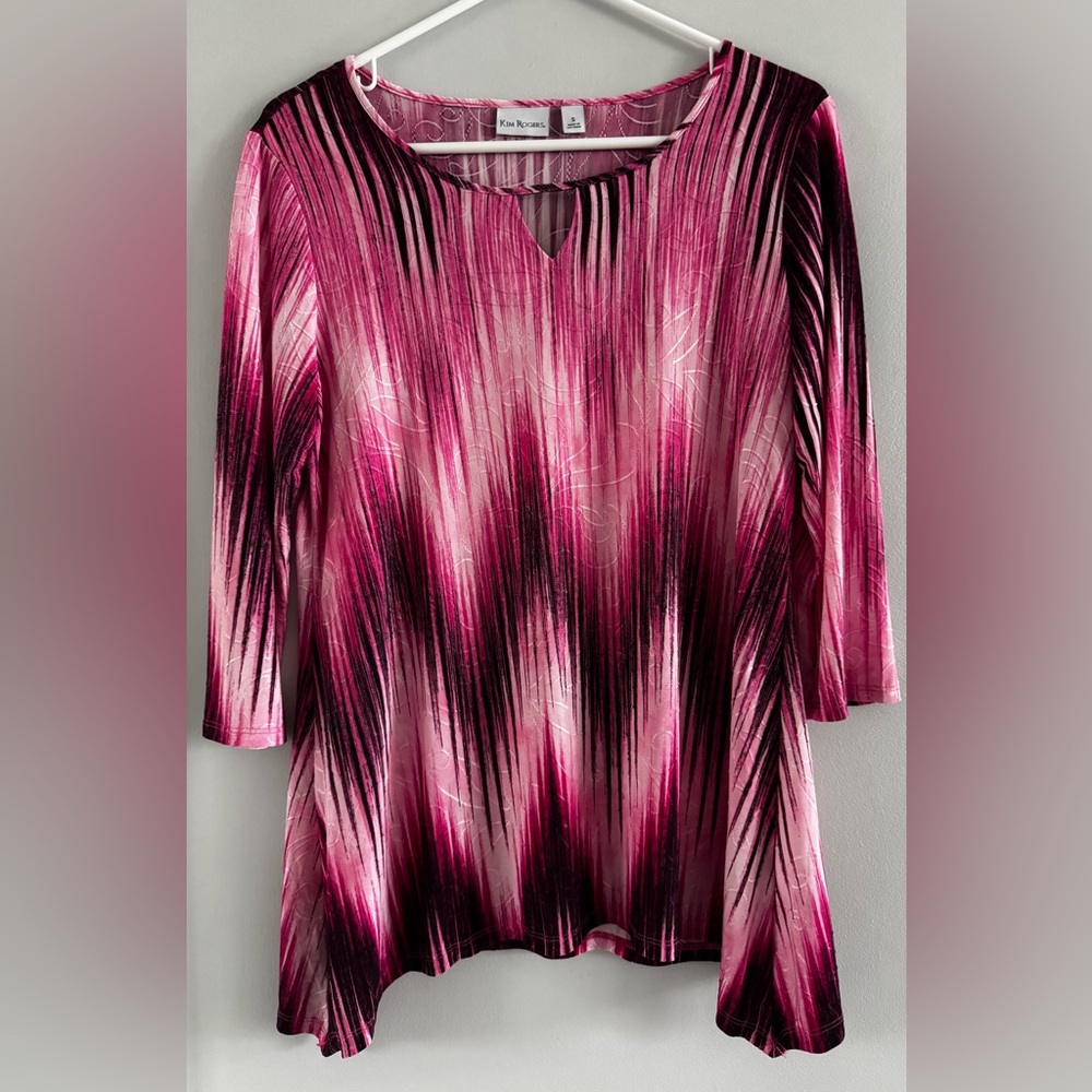 NWOT Kim Rogers Small Pink Abstract Stretch Blouse 3/4 Sleeve 26” Length